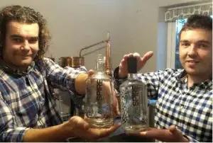 Gin destillerad i sovrummet blir poppis