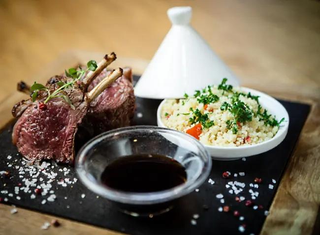 Bordeaux-vin Chateau Mayne Lalande - samma matbild