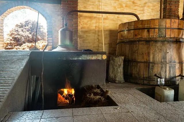 Mezcal-destilleri-i-Oaxaca-region