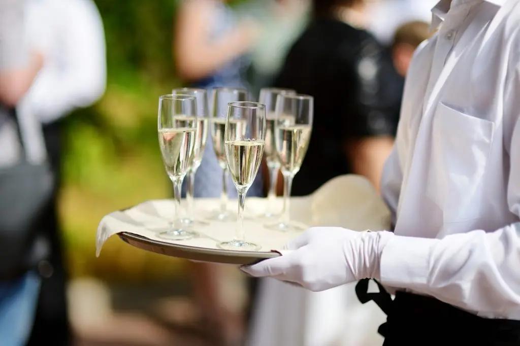 hur-kall-ska-champagne-vara