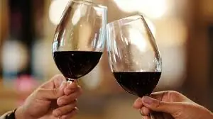2 glas vin per dag – Vad forskare säger och varför