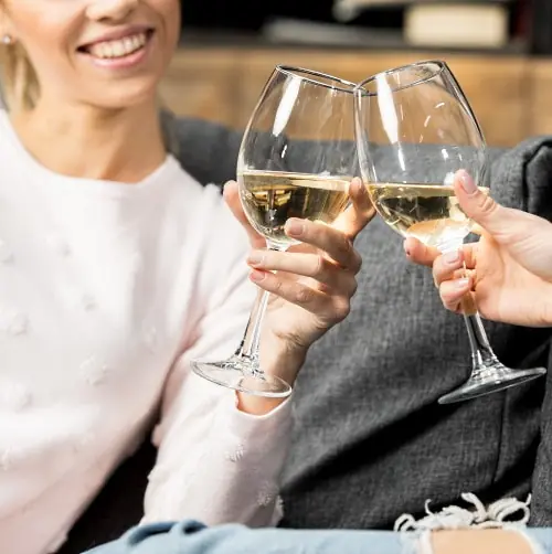 Nya vinvärlden - skålar i vitt vin