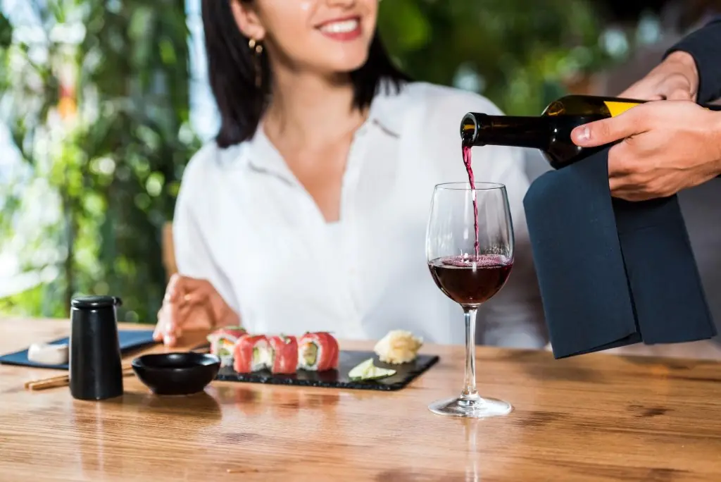 rott-vin-till-asiatisk-mat