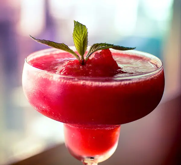 smaskig cocktail med massor av is
