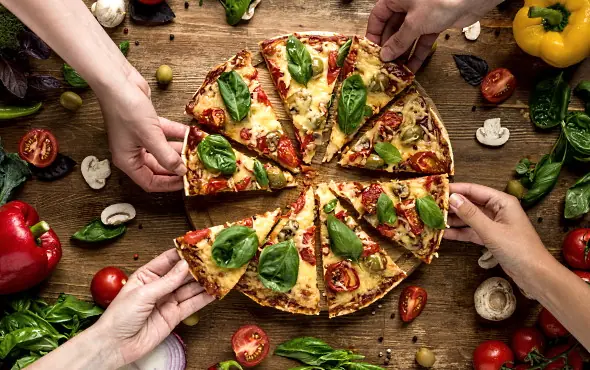 internationell mat med vin - pizza
