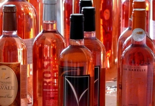 Provence: roséflaskor i olika färger